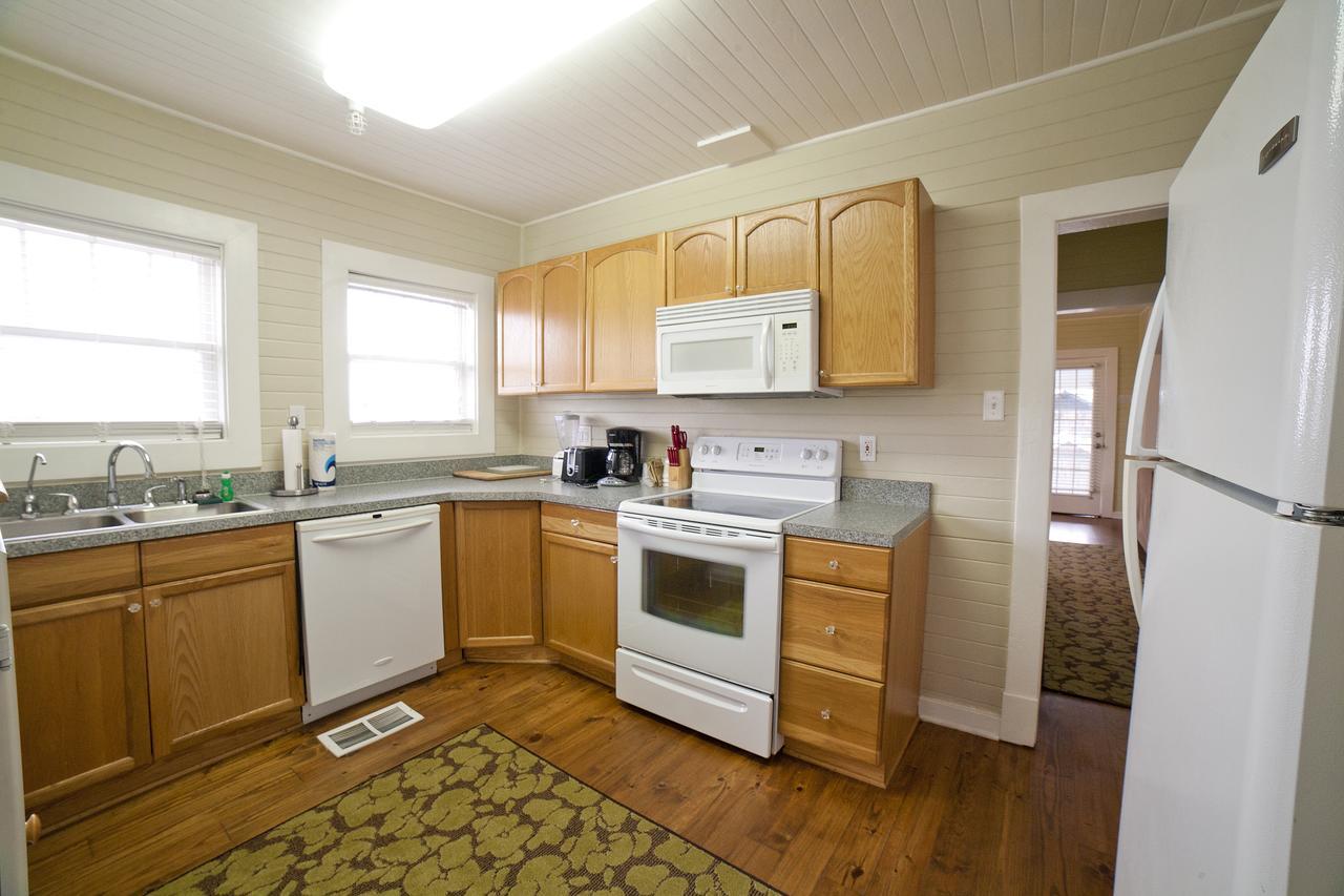 Desoto Beach Terraces Tybee Island Exterior photo