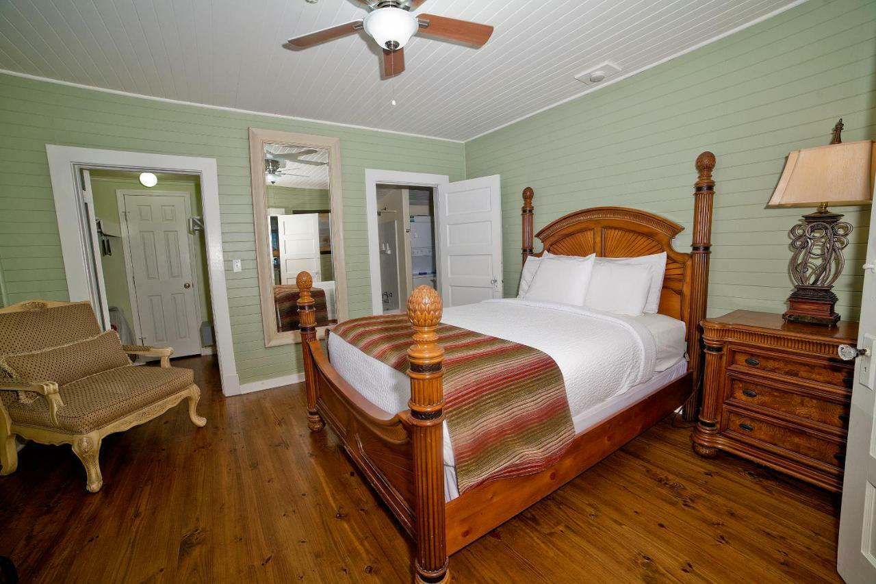 Desoto Beach Terraces Tybee Island Exterior photo